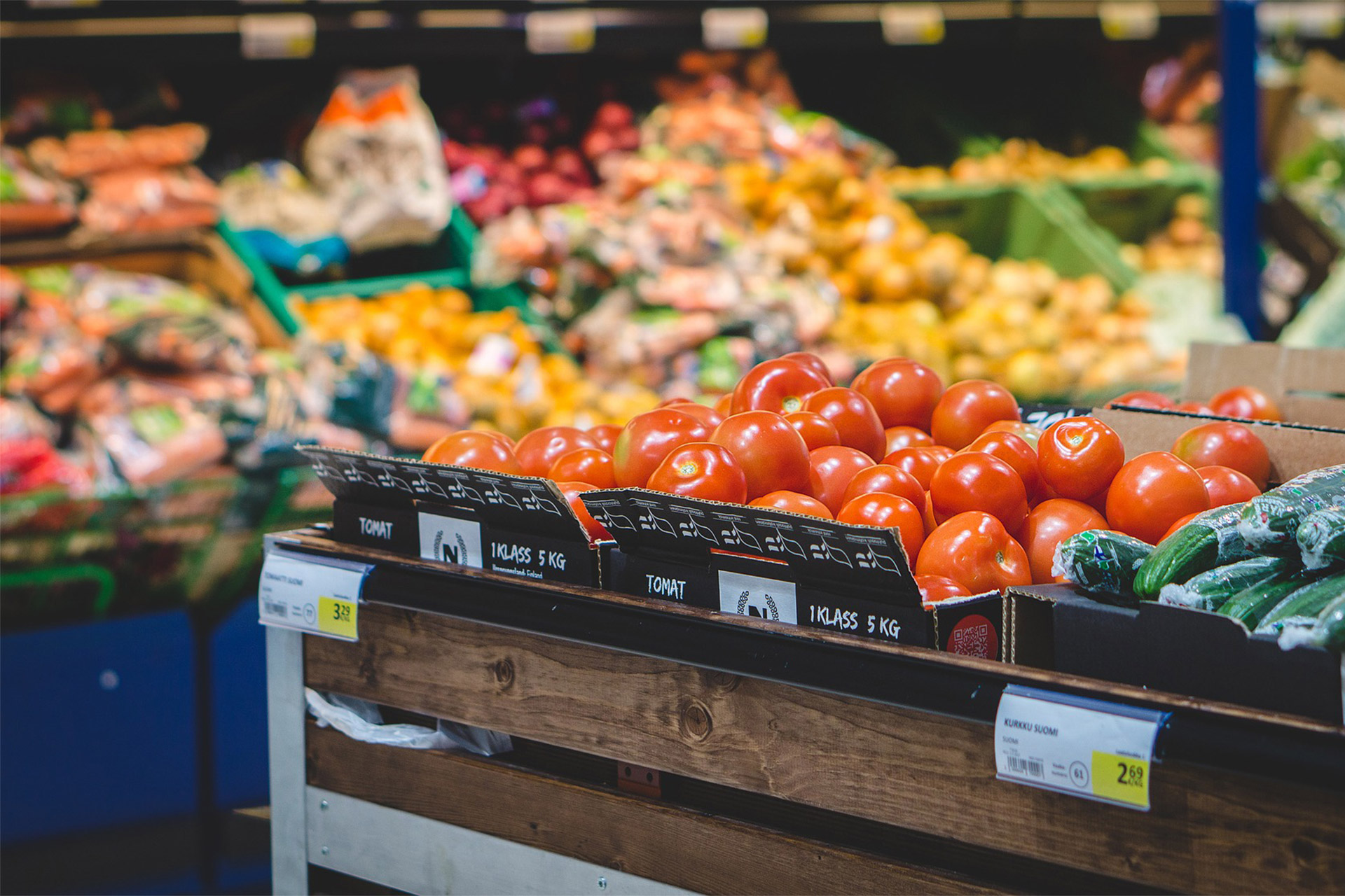 etaLight Anwendung Supermarkt Preisschilder Tomaten und Gurken